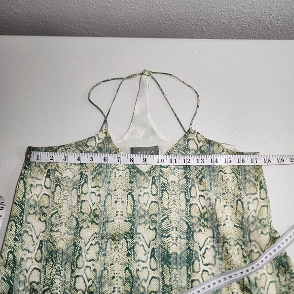 Snake Print Spaghetti Strap Camisole Green Women Small Metallic V-Neck Lined - Picture 9 of 9
